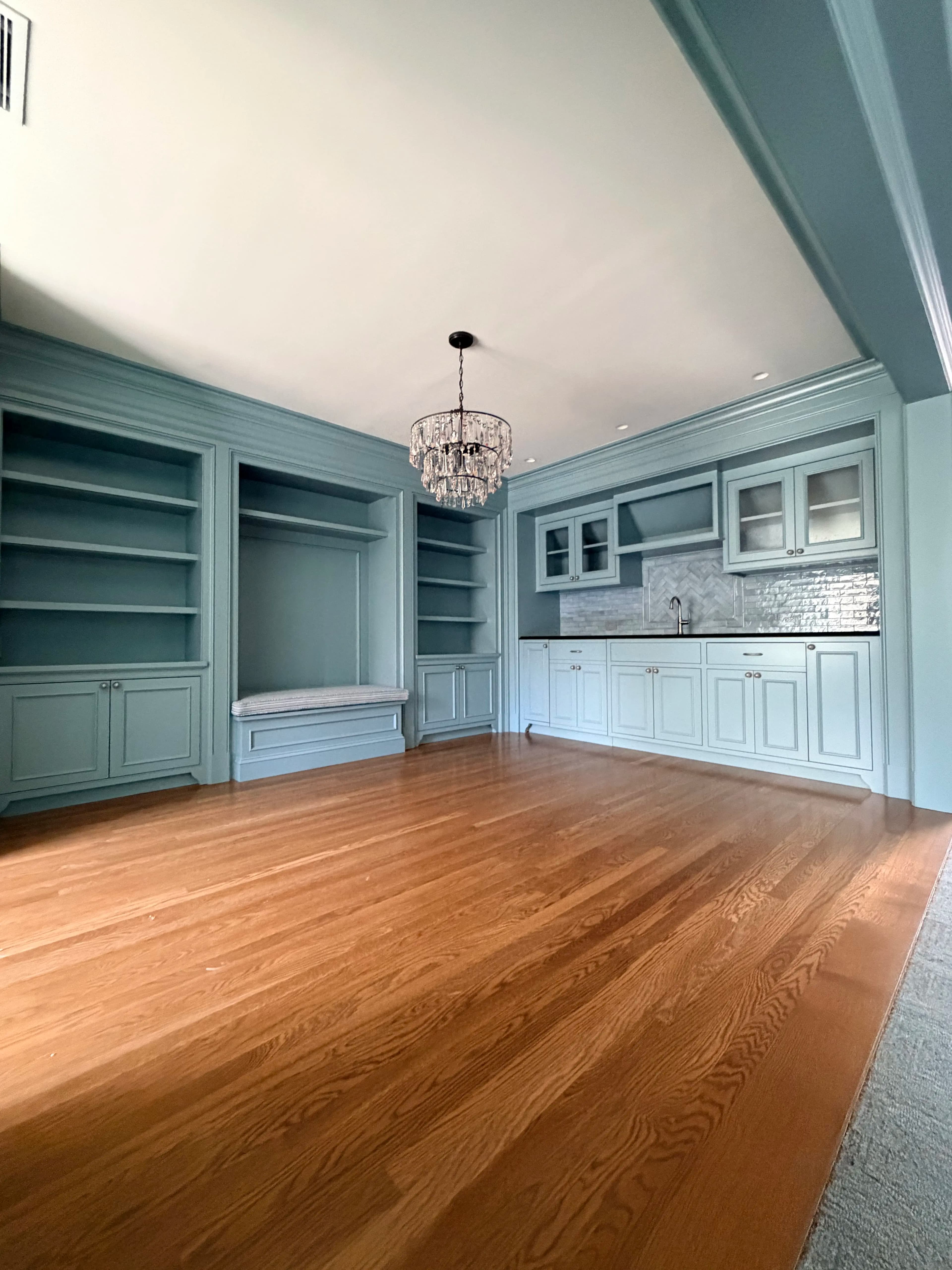 Cabinetry & Custom Built-Ins